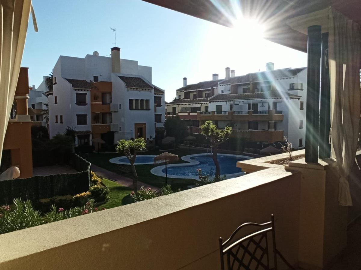 איאמונטה Apartamento Cercano A Campo De Golf En Costa Esuri מראה חיצוני תמונה