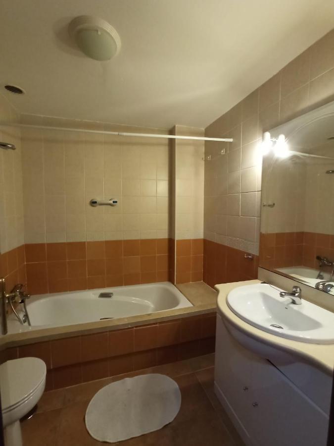 איאמונטה Apartamento Cercano A Campo De Golf En Costa Esuri מראה חיצוני תמונה