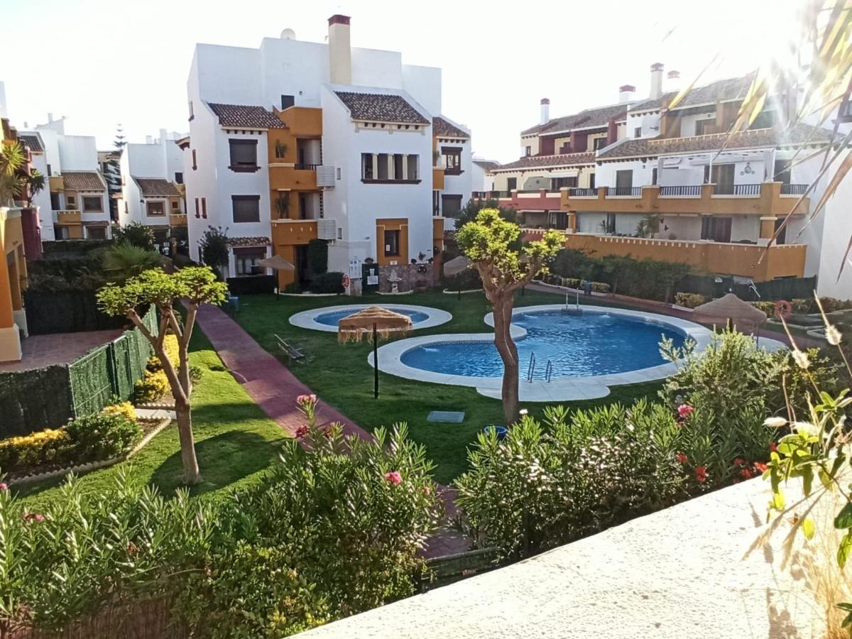 איאמונטה Apartamento Cercano A Campo De Golf En Costa Esuri מראה חיצוני תמונה
