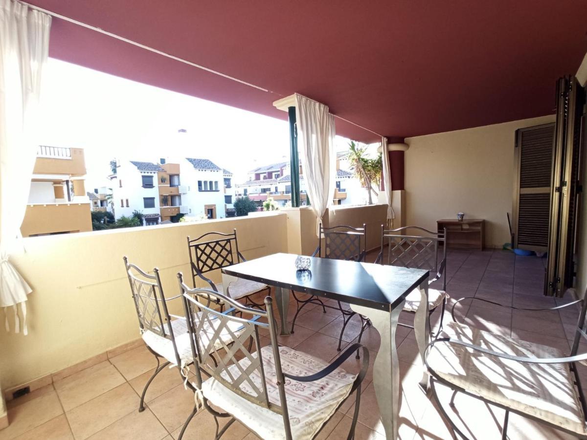 איאמונטה Apartamento Cercano A Campo De Golf En Costa Esuri מראה חיצוני תמונה