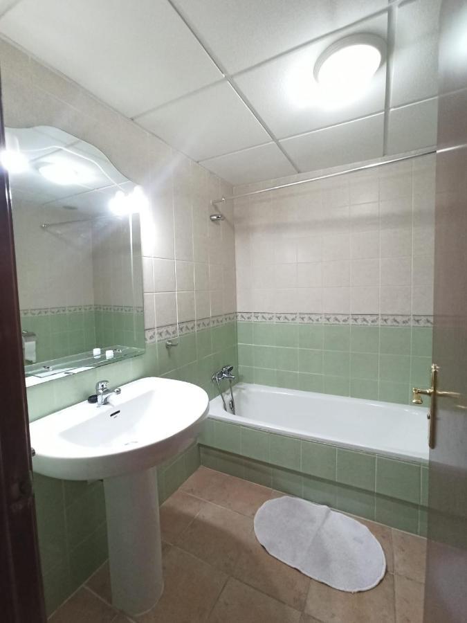 איאמונטה Apartamento Cercano A Campo De Golf En Costa Esuri מראה חיצוני תמונה
